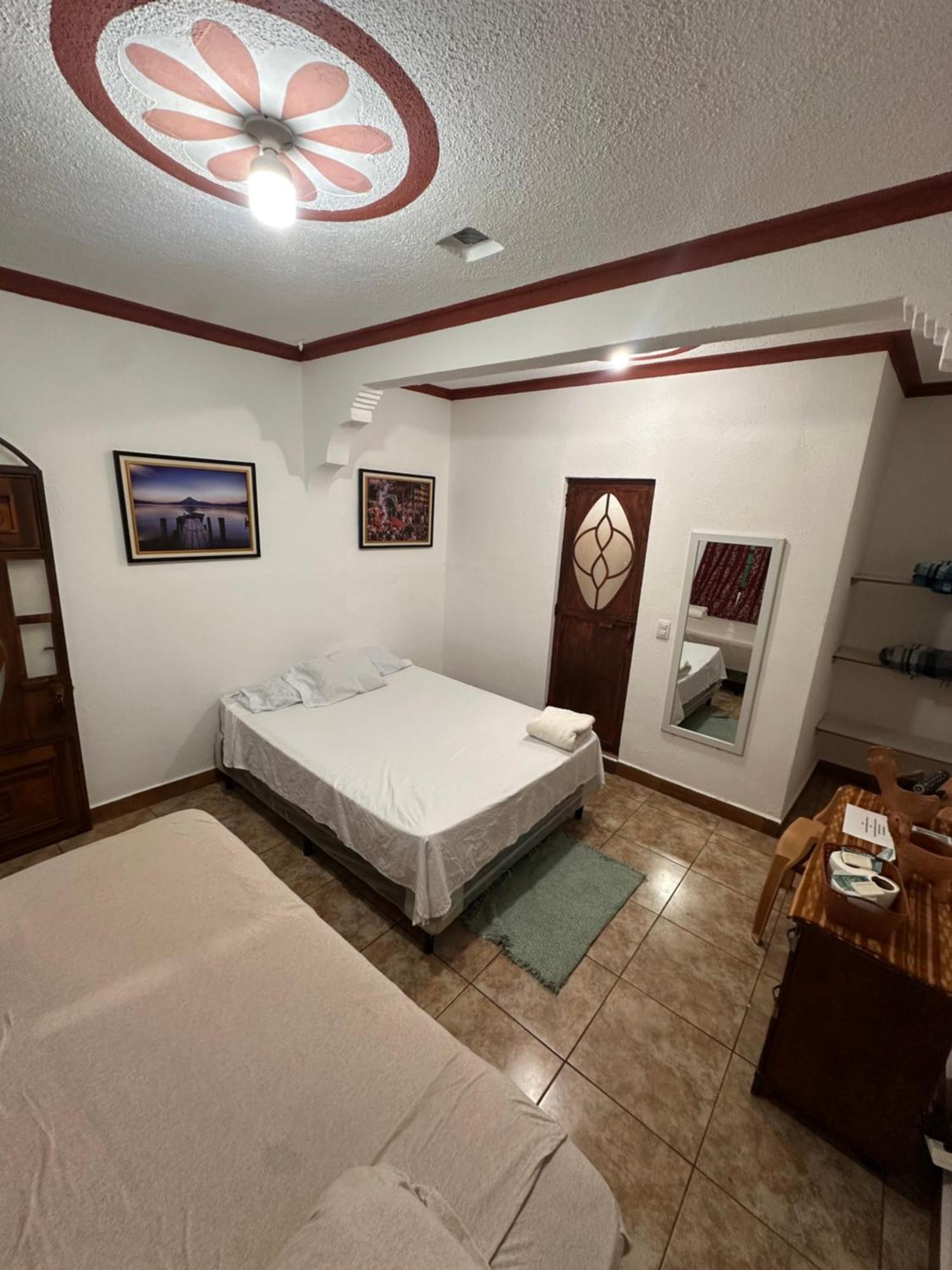 Casa Don Nico Hotell San Juan La Laguna Exteriör bild